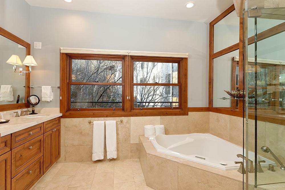 Durant Unit D5, Deluxe Condo With Beautiful Furnishings, Great Views, And Central A/C Aspen Exterior foto